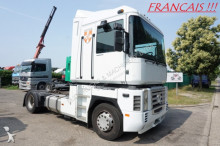 Renault Magnum AE 400 tractor unit