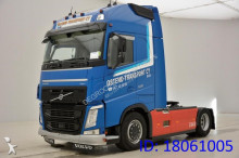 Volvo FH13 tractor unit