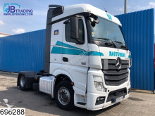 Mercedes tractor unit