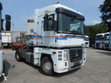 cap tractor Renault