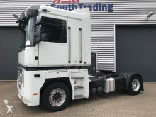 Renault tractor unit