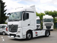 Mercedes tractor unit