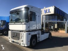 Renault AE 480 tractor unit