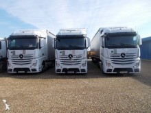 cap tractor Mercedes
