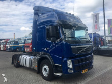 Volvo FM 370 tractor unit