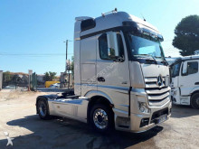 Mercedes tractor unit
