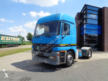 tracteur Mercedes Actros 1840