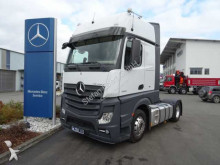 Mercedes tractor unit