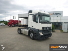 Mercedes tractor unit