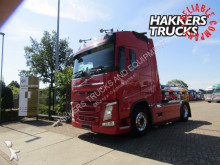 cap tractor Volvo