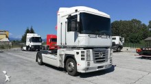 Renault tractor unit
