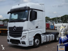 Mercedes tractor unit