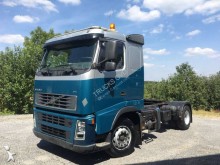 cap tractor Volvo