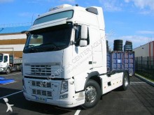 cap tractor Volvo