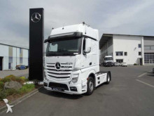 Mercedes tractor unit