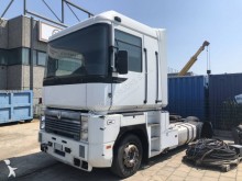 trattore Renault