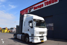 Renault tractor unit