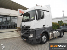 Mercedes tractor unit