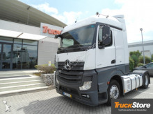 Mercedes tractor unit