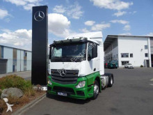 Mercedes tractor unit