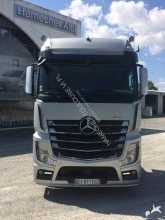 Mercedes tractor unit