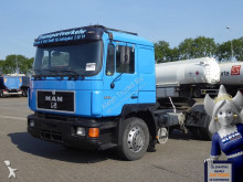 MAN 19.372 tractor unit