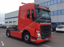 cap tractor Volvo