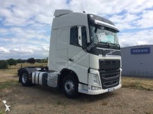 cap tractor Volvo