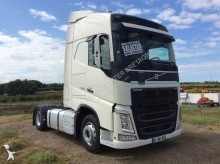 cap tractor Volvo