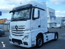 Mercedes tractor unit