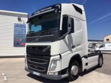 cap tractor Volvo
