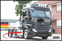 Mercedes exceptional transport tractor unit
