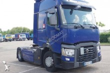 cap tractor Renault
