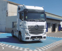 Mercedes LS tractor unit