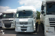 cap tractor Renault