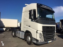 cap tractor Volvo
