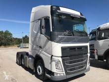 cap tractor Volvo