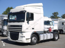 DAF XF 105 460 Spacecab*Schaltgetriebe* tractor unit