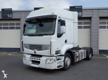cap tractor Renault
