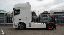 DAF XF105 tractor unit