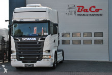 Scania R 520 tractor unit
