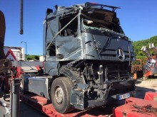 tracteur Mercedes Actros 1851