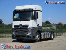 Mercedes tractor unit