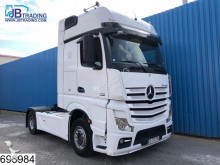 Mercedes tractor unit