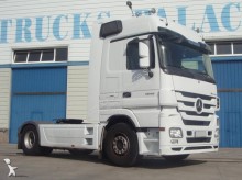 cap tractor Mercedes