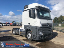 Mercedes tractor unit