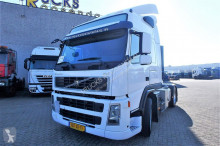 cap tractor Volvo