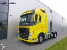 cap tractor Volvo