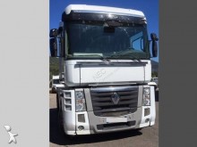 cap tractor Renault