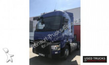 cap tractor Renault